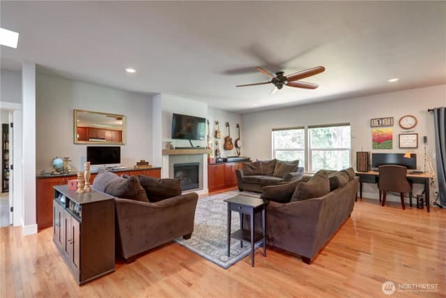 Property photo for 15324 Glenshire Place Sw, Port Orchard photo 5