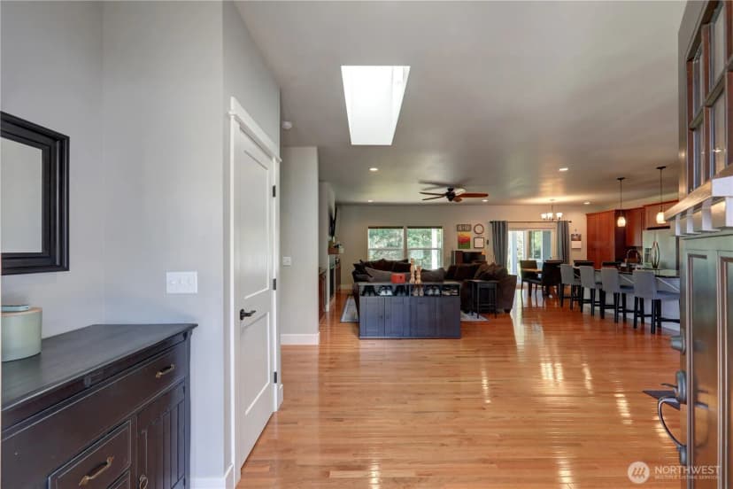 Property photo for 15324 Glenshire Place Sw, Port Orchard photo 8