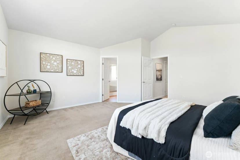 Property photo for 9709 S 237th Place, Kent photo 19