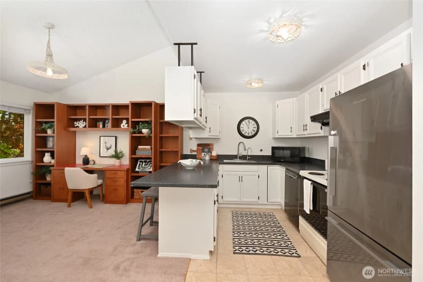 Property photo for 6343 Sand Point Way Ne, Seattle photo 11