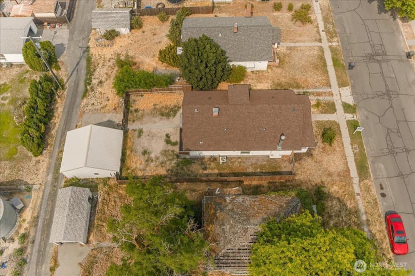 Property photo for 309 E 3rd Street, Ritzville photo 37