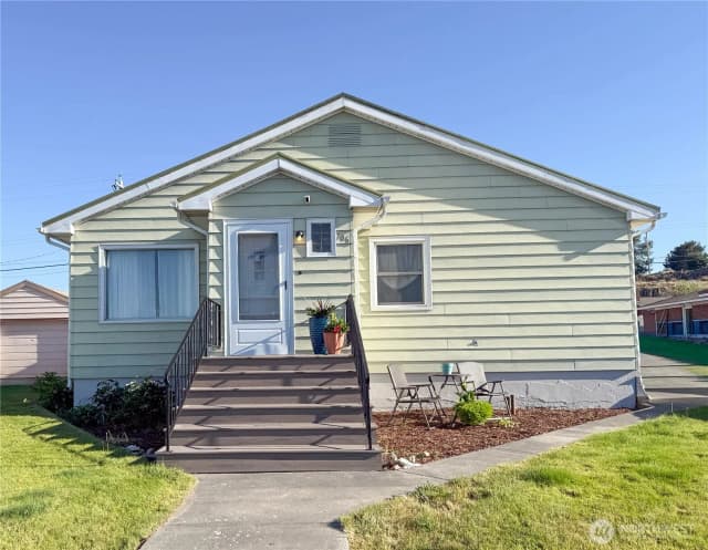 Property photo for 706 E 2nd Avenue, Odessa