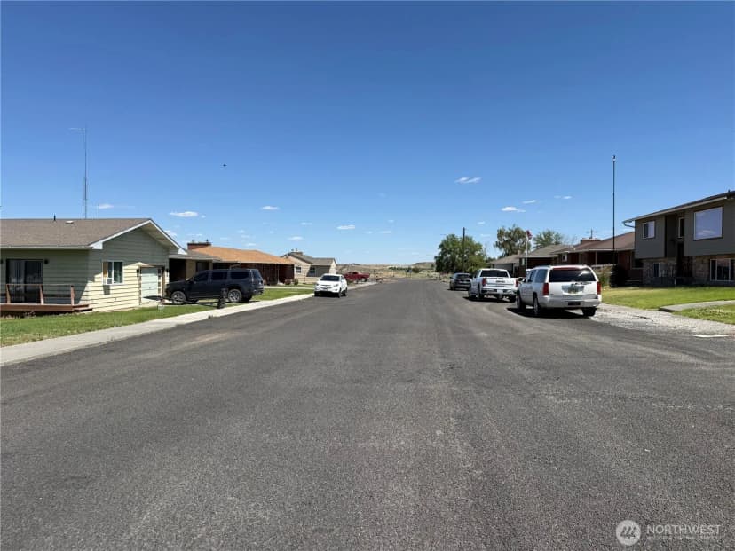Property photo for 706 E 2nd Avenue, Odessa photo 34