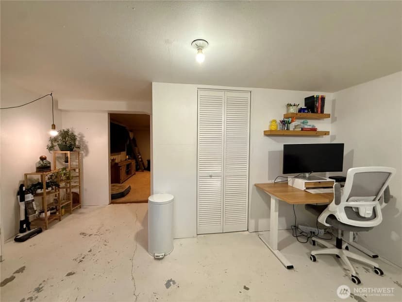 Property photo for 706 E 2nd Avenue, Odessa photo 32