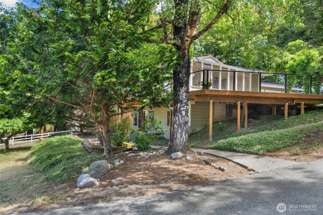 Property photo for 3315 17th Street Nw, Gig Harbor photo 2