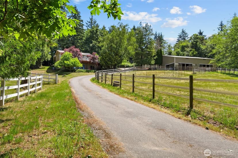 Property photo for 3315 17th Street Nw, Gig Harbor photo 4
