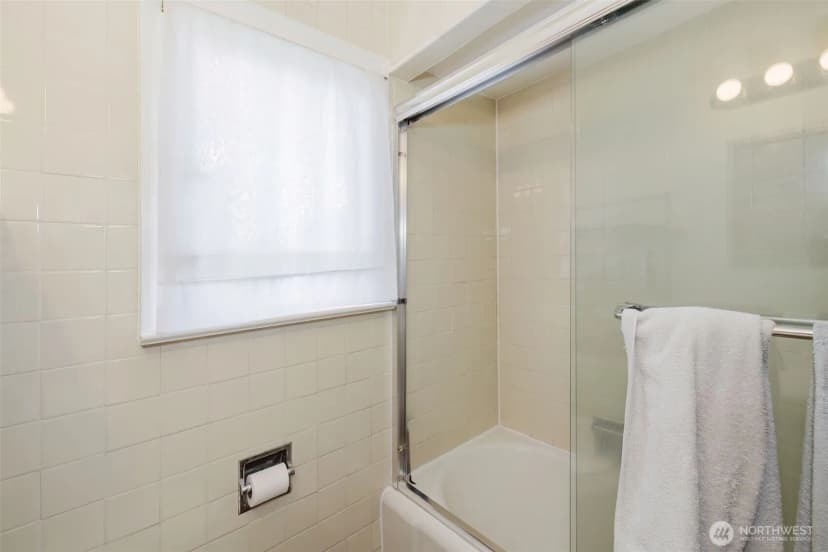 Property photo for 1108 Warren Avenue, Bremerton photo 30