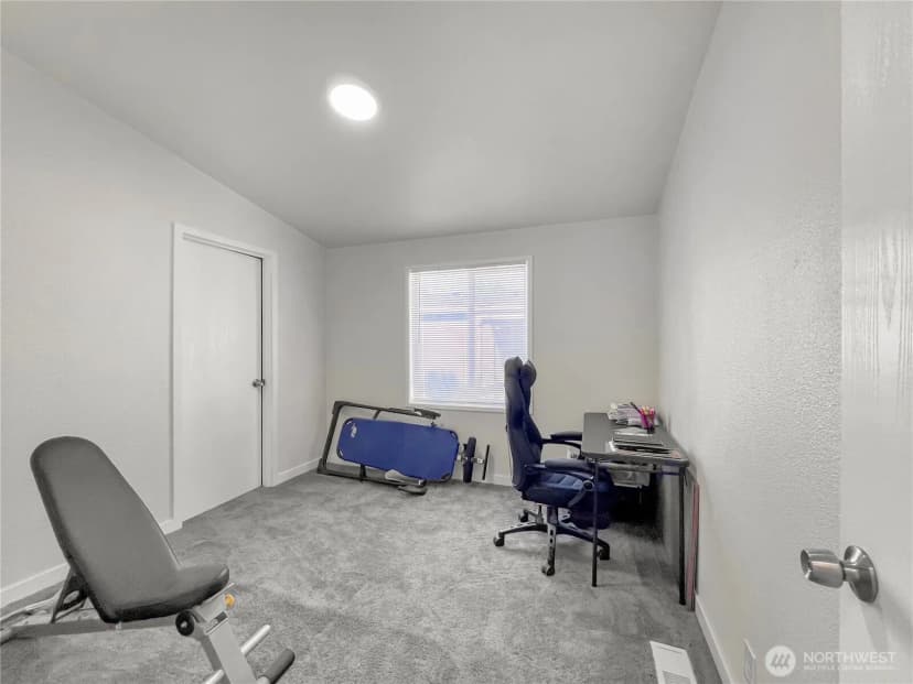 Property photo for 10511 137th Street E #16, Puyallup photo 14