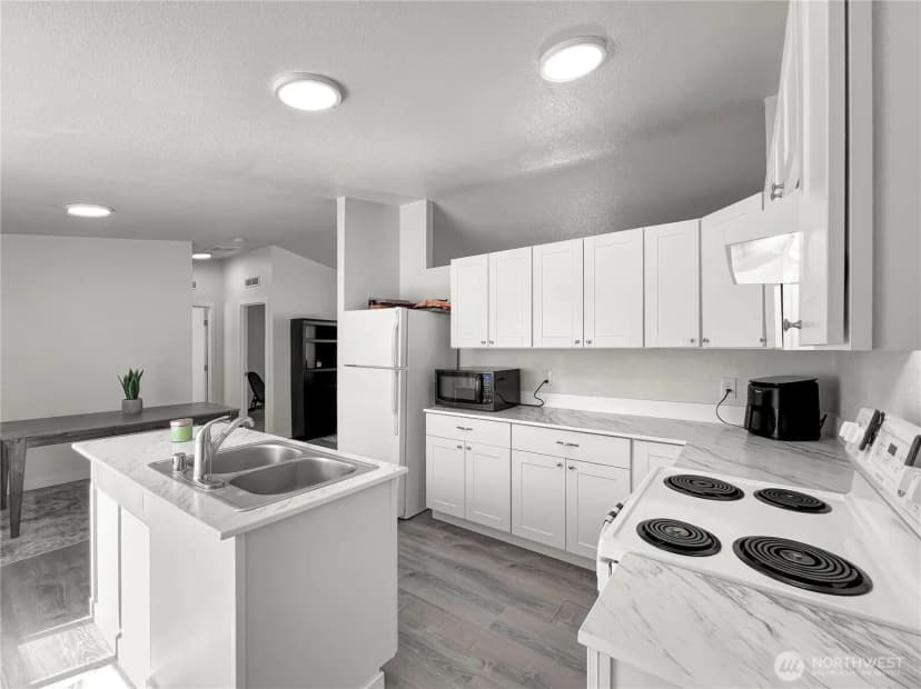 Property photo for 10511 137th Street E #16, Puyallup photo 11