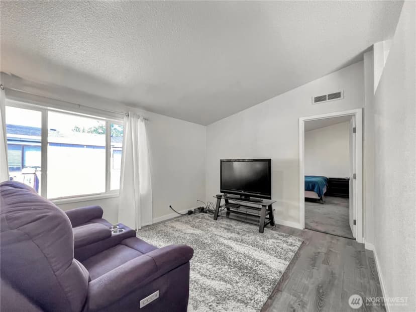 Property photo for 10511 137th Street E #16, Puyallup photo 5