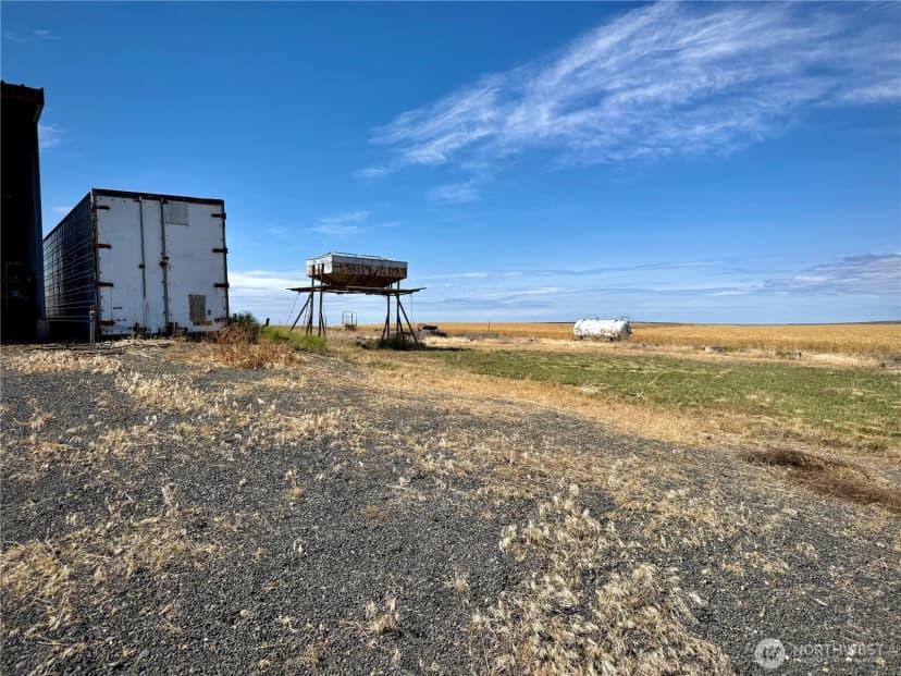 Property photo for 7603 Coyote Heights Road N, Odessa photo 29