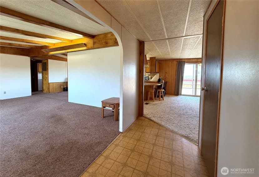 Property photo for 7603 Coyote Heights Road N, Odessa photo 2