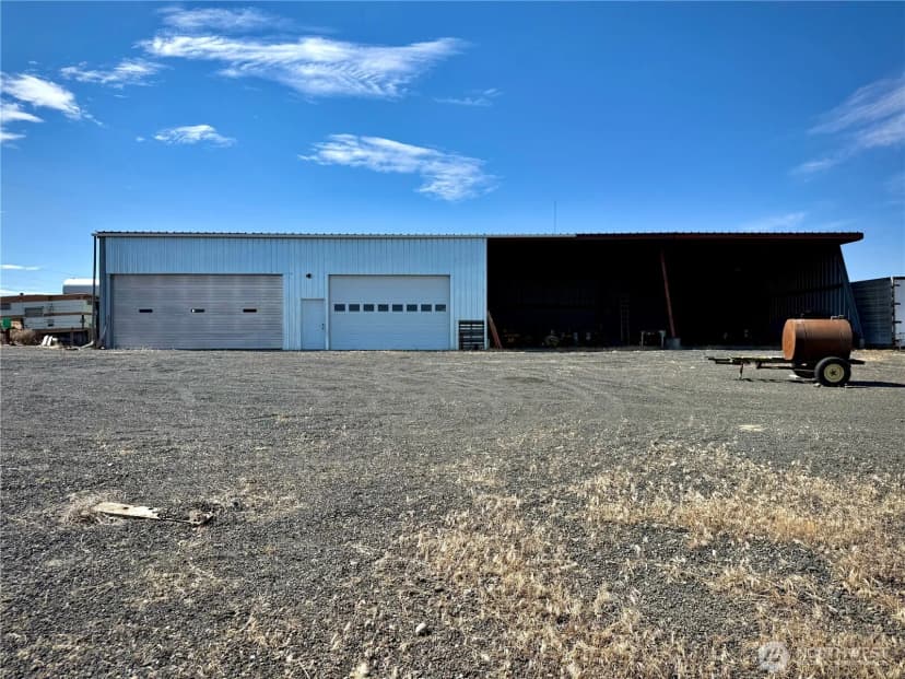 Property photo for 7603 Coyote Heights Road N, Odessa photo 25