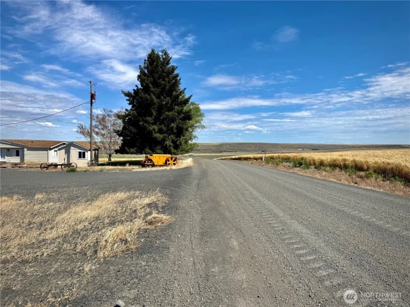Property photo for 7603 Coyote Heights Road N, Odessa photo 35