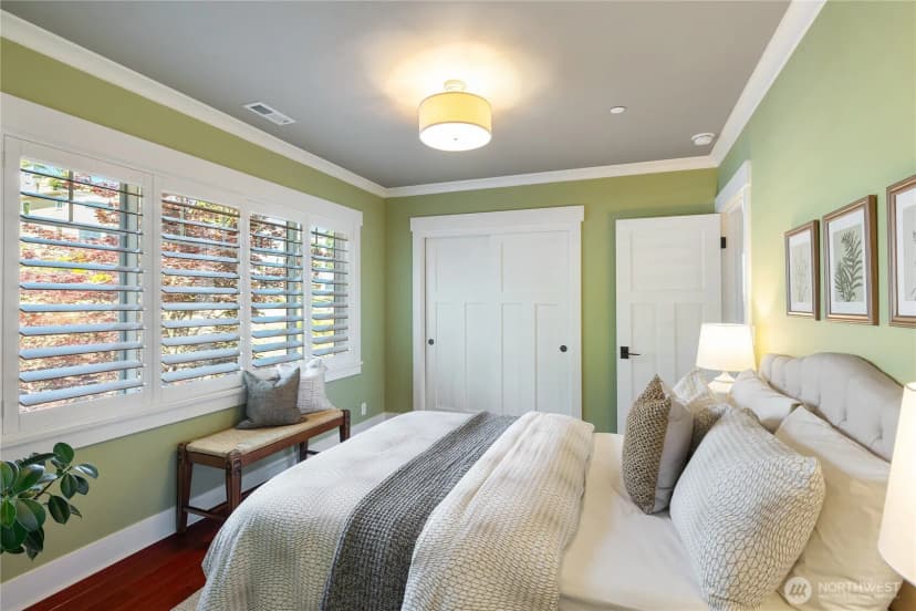Property photo for 1124 Lake Washington Boulevard S, Seattle photo 19