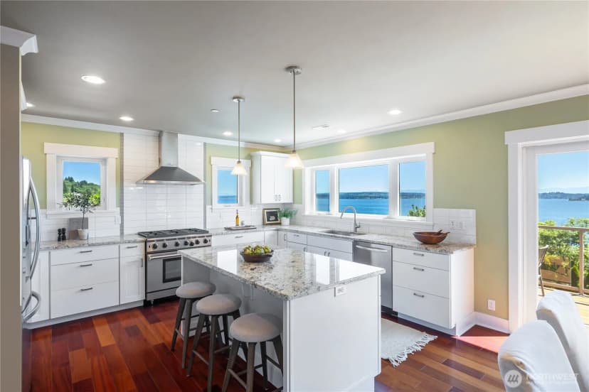 Property photo for 1124 Lake Washington Boulevard S, Seattle photo 15