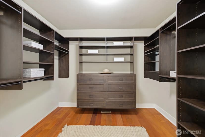 Property photo for 1124 Lake Washington Boulevard S, Seattle photo 27