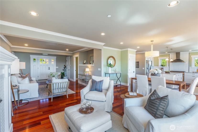 Property photo for 1124 Lake Washington Boulevard S, Seattle photo 10