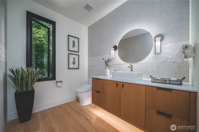Property photo for 1017 California Lane Sw, Seattle photo 15