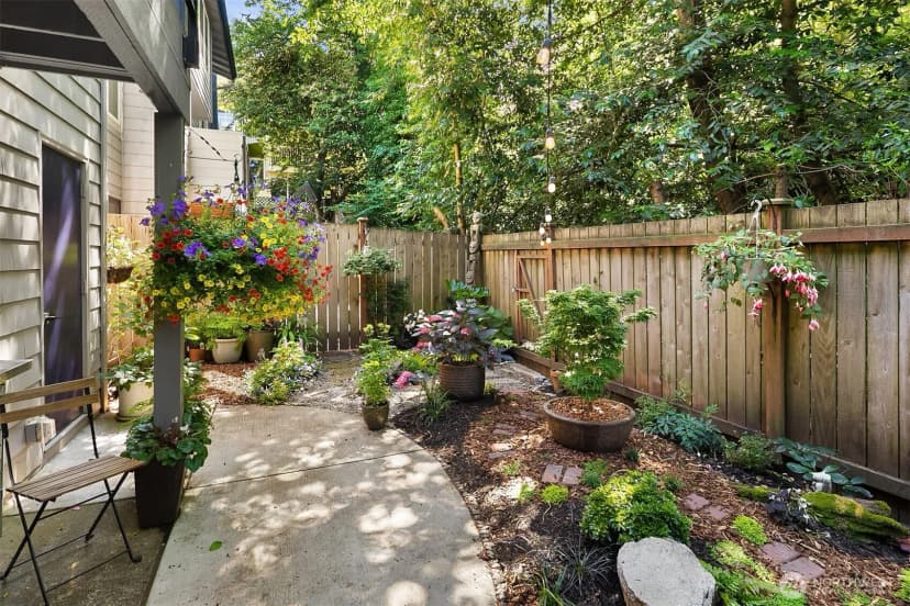 Property photo for 15628 8th Avenue Sw #b, Burien photo 28