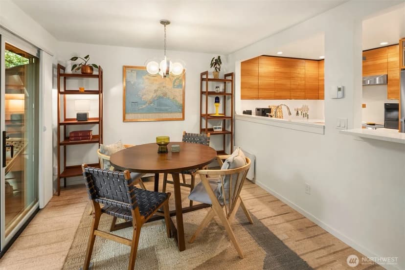 Property photo for 15628 8th Avenue Sw #b, Burien photo 11
