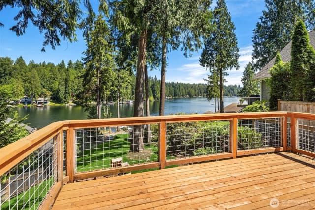 Property photo for 315 Nw Lake Roesiger Road, Snohomish