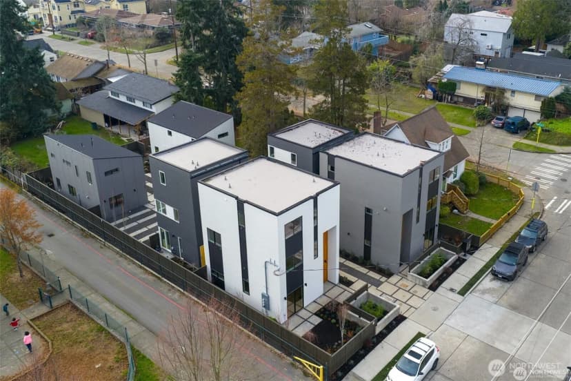 Property photo for 4411 S Holly Street, Seattle photo 32