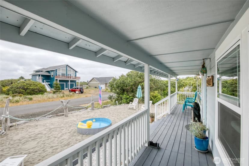 Property photo for 1155 Greenview Avenue Sw, Ocean Shores photo 7