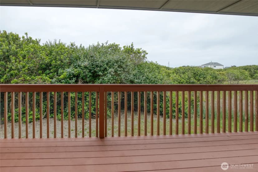 Property photo for 1155 Greenview Avenue Sw, Ocean Shores photo 28
