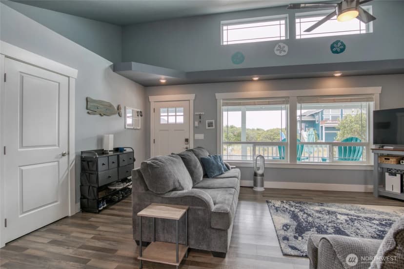 Property photo for 1155 Greenview Avenue Sw, Ocean Shores photo 11