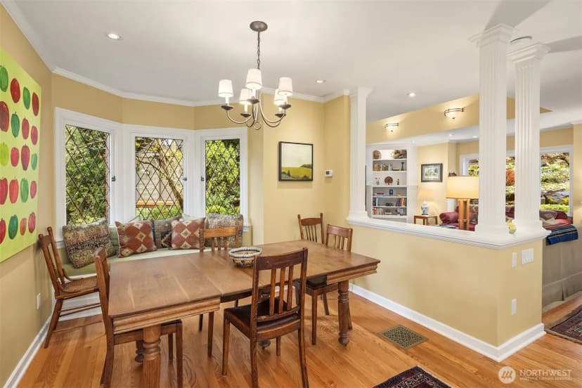 Property photo for 3333 43rd Avenue Ne, Seattle photo 15