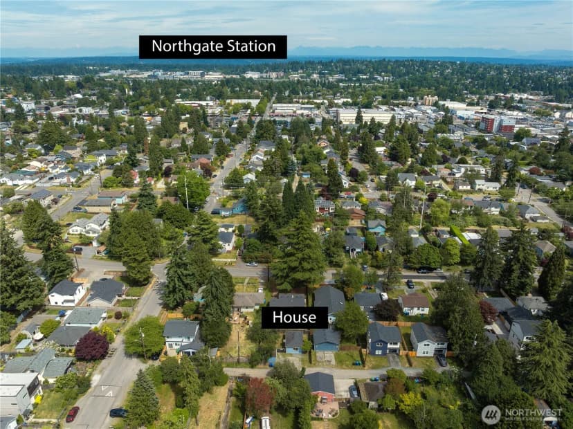 Property photo for 9745 Evanston Avenue N #b, Seattle photo 36