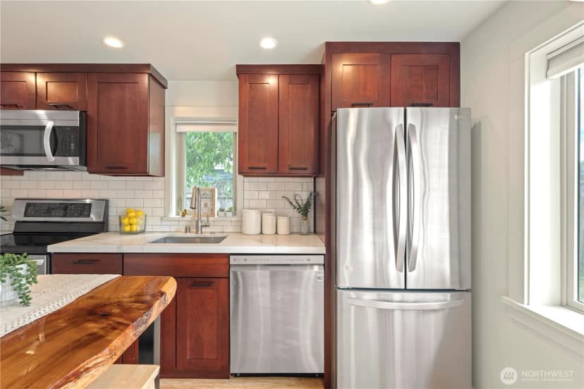 Property photo for 9745 Evanston Avenue N #b, Seattle photo 13