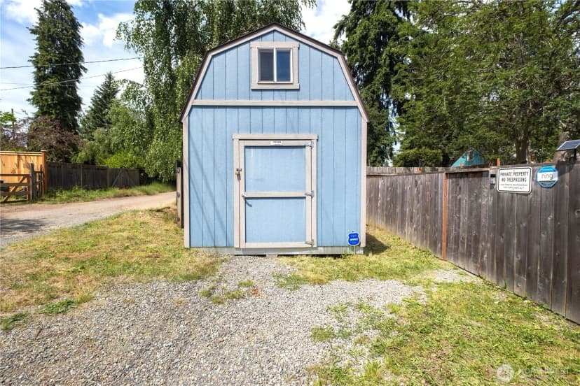 Property photo for 9745 Evanston Avenue N #b, Seattle photo 25