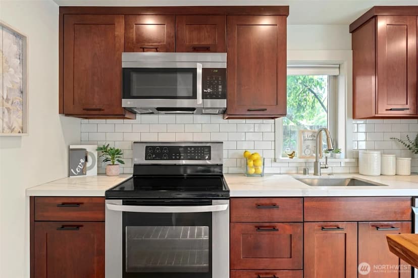 Property photo for 9745 Evanston Avenue N #b, Seattle photo 12