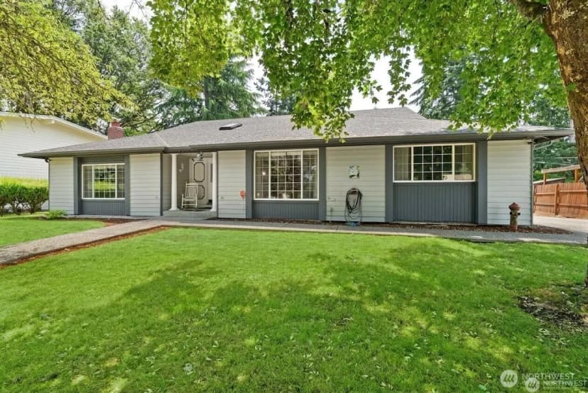 Property photo for 7826 Agate Drive Sw, Lakewood photo 2