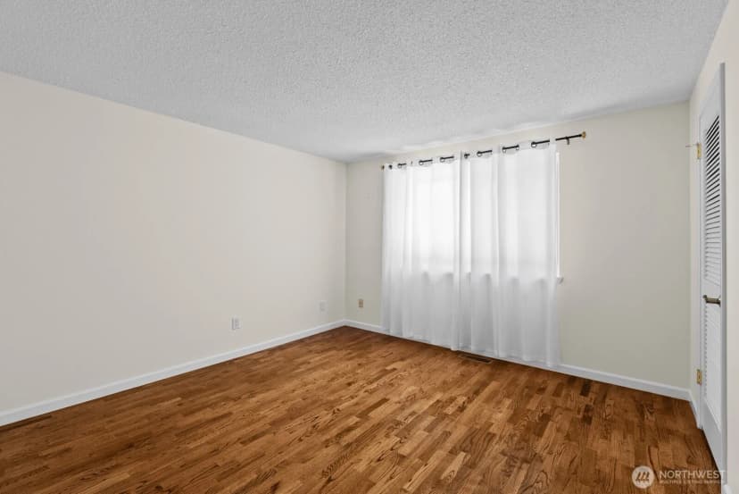 Property photo for 7826 Agate Drive Sw, Lakewood photo 21