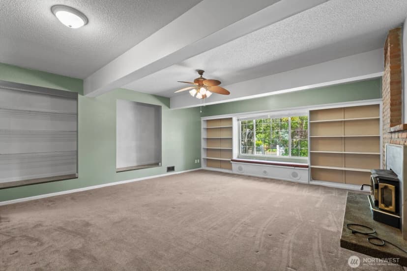 Property photo for 7826 Agate Drive Sw, Lakewood photo 6