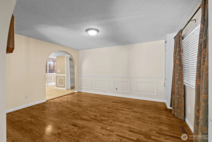 Property photo for 7826 Agate Drive Sw, Lakewood photo 9