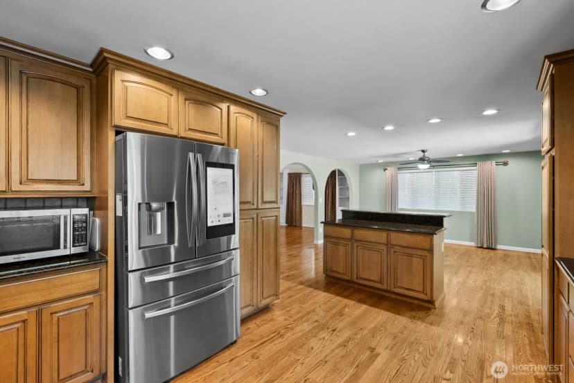 Property photo for 7826 Agate Drive Sw, Lakewood photo 17
