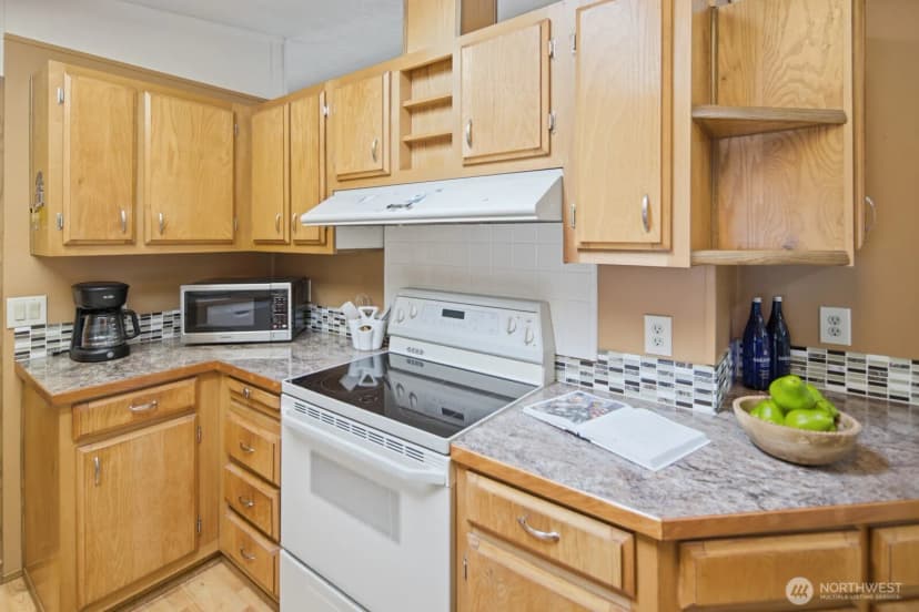 Property photo for 1427 100th Street Sw #8, Everett photo 11
