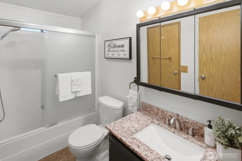 Property photo for 1427 100th Street Sw #8, Everett photo 22