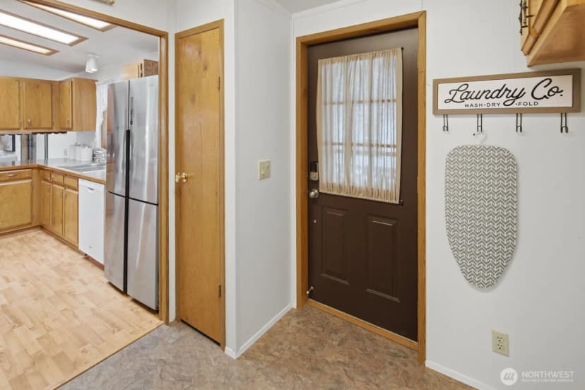 Property photo for 1427 100th Street Sw #8, Everett photo 14