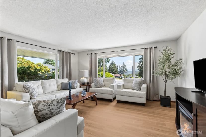 Property photo for 4319 S 177th Street, Sea Tac photo 2