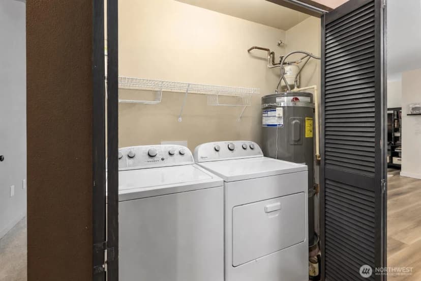 Property photo for 5501 Lakemont Boulevard Se #102, Bellevue photo 11