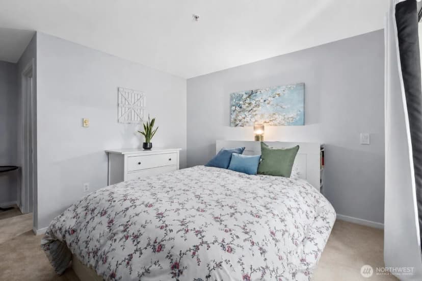 Property photo for 5501 Lakemont Boulevard Se #102, Bellevue photo 16