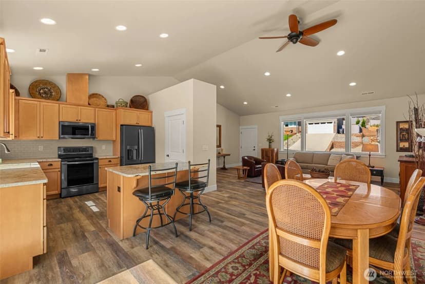 Property photo for 9973 Saska Way, Entiat photo 14