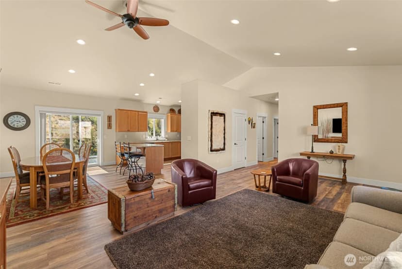 Property photo for 9973 Saska Way, Entiat photo 11