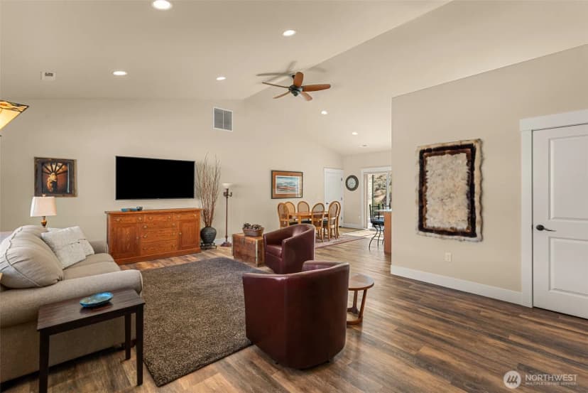 Property photo for 9973 Saska Way, Entiat photo 9
