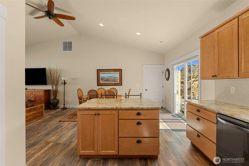 Property photo for 9973 Saska Way, Entiat photo 18